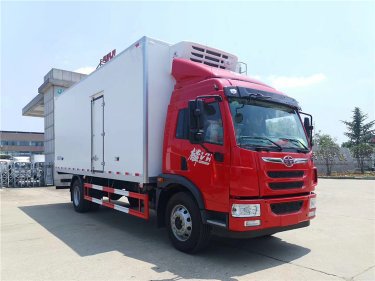 國六 解放麟VH6.8米冷藏車